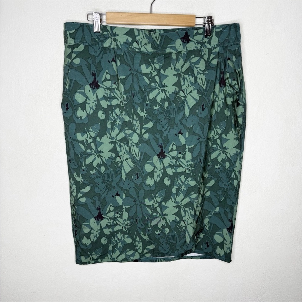 RipSkirt Hawaii Wrap Skirt Length 3 Midi CAMO FLORAL GREEN Size XL Vacation - Picture 2 of 6